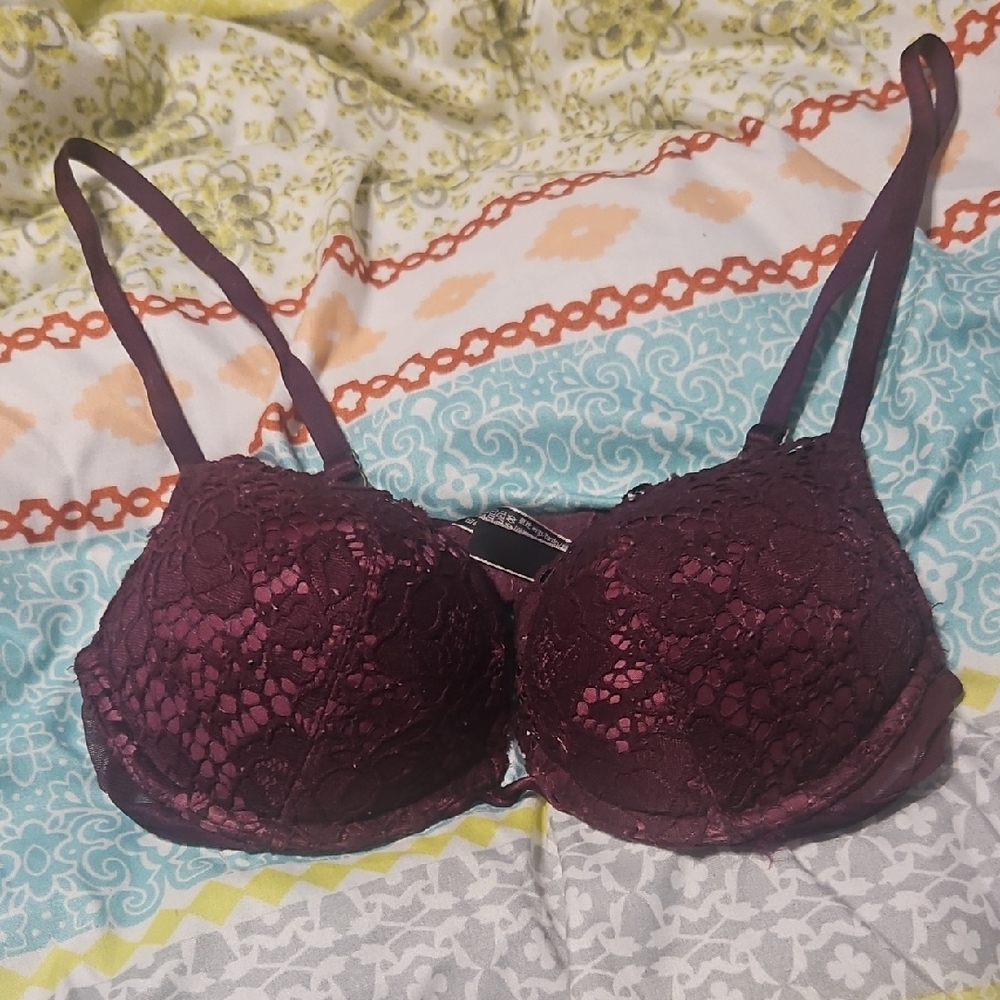 Victoria's Secret Purple Lace Underwire Bra
